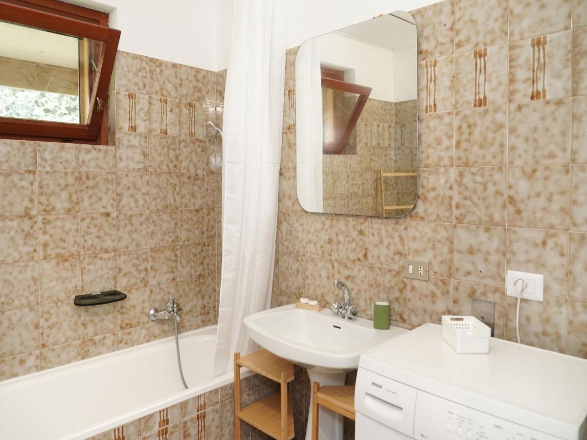 Studio Hermitage-4 By Interhome Porto Valtravaglia Exteriér fotografie